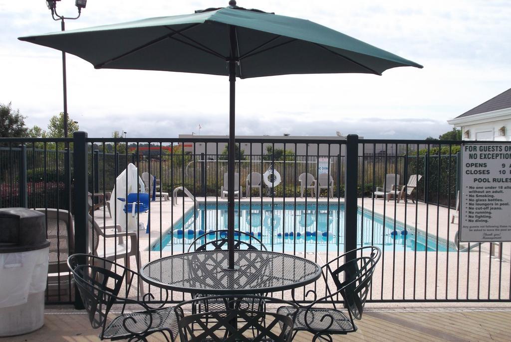 Quality Inn Sylacauga Bagian luar foto