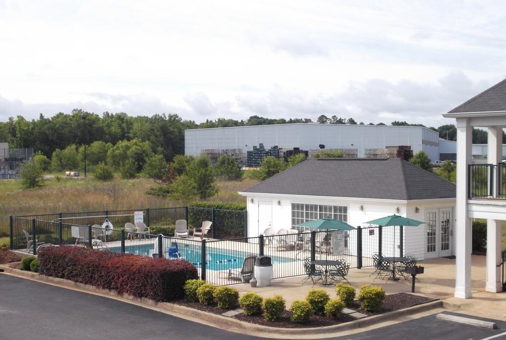 Quality Inn Sylacauga Bagian luar foto